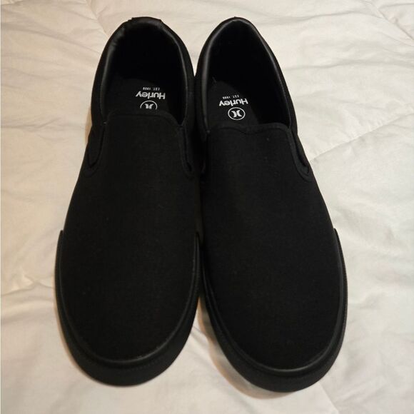 NWT Mens Hurley Arlo Slip Canvas Low Top Slip On Shoes Black/black - Picture 1 of 9